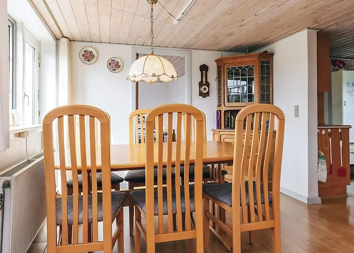 6 Person In Prázdninový dům *